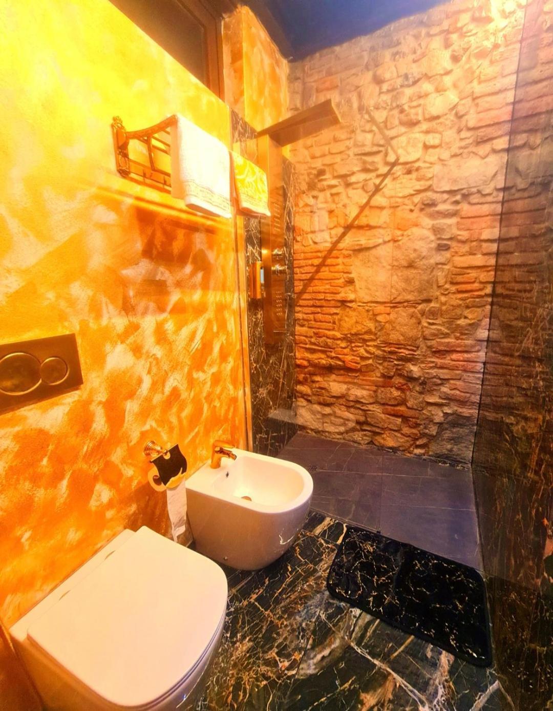 Suite Caravaggio Albavilla ภายนอก รูปภาพ