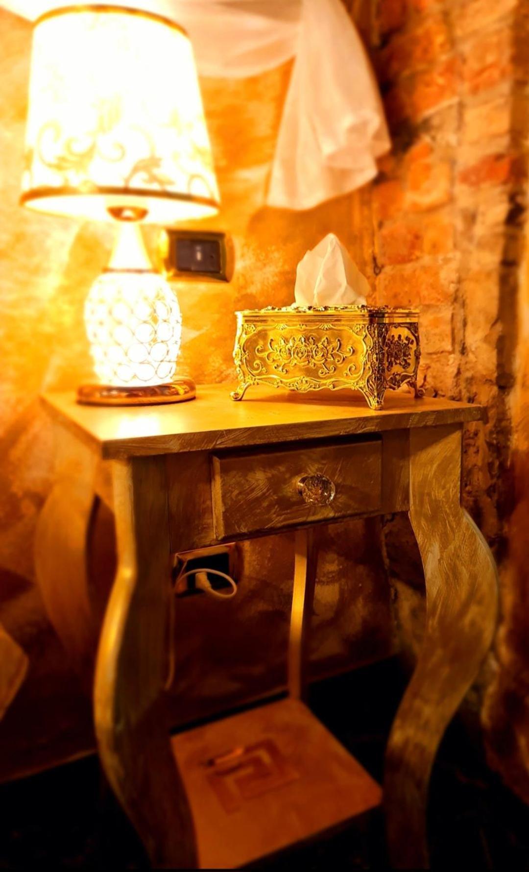 Suite Caravaggio Albavilla ภายนอก รูปภาพ