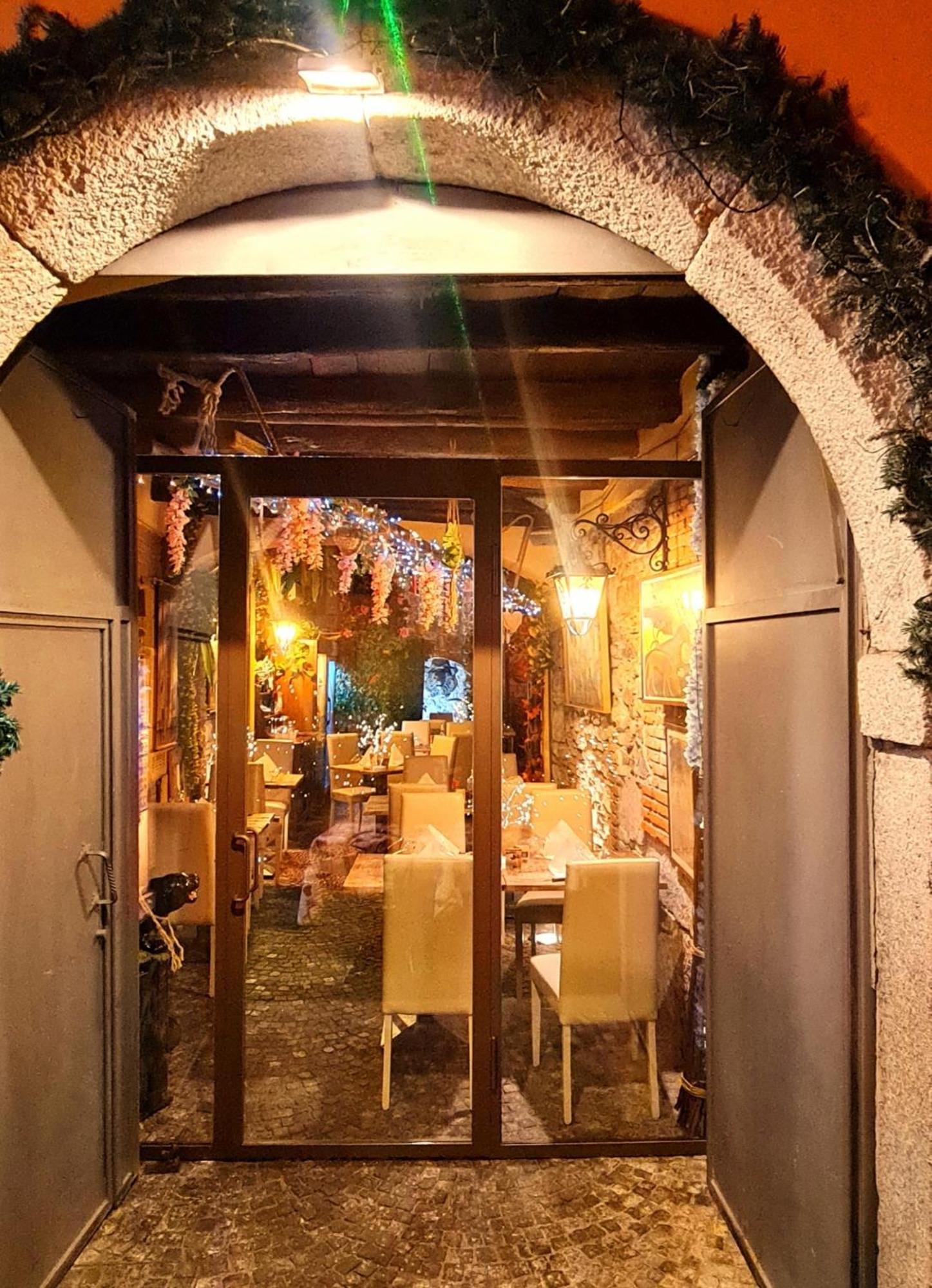 Suite Caravaggio Albavilla ภายนอก รูปภาพ